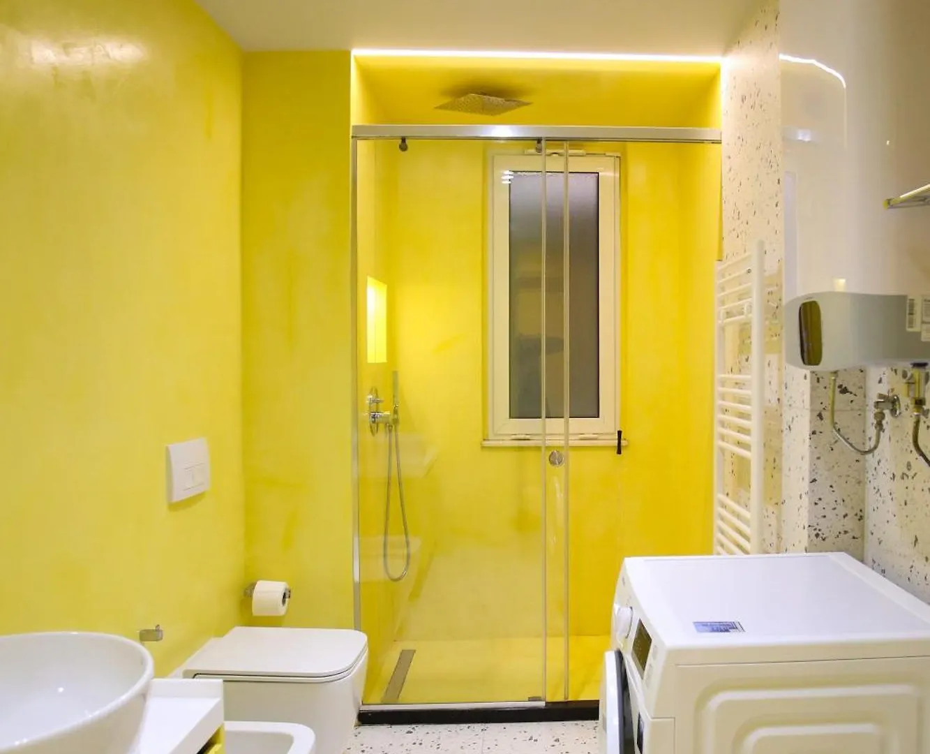Imperial Visar Apartment Yellow Vlorë