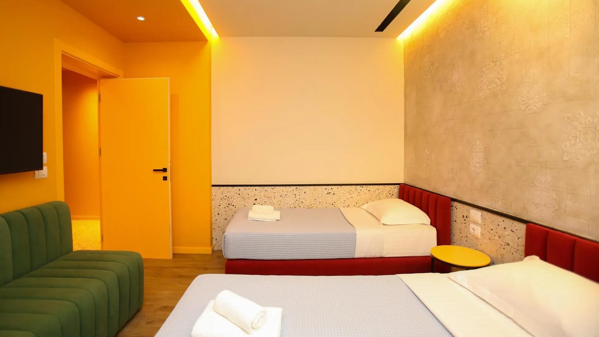 Imperial Visar Apartment Yellow Vlorë 0*,  알바니아