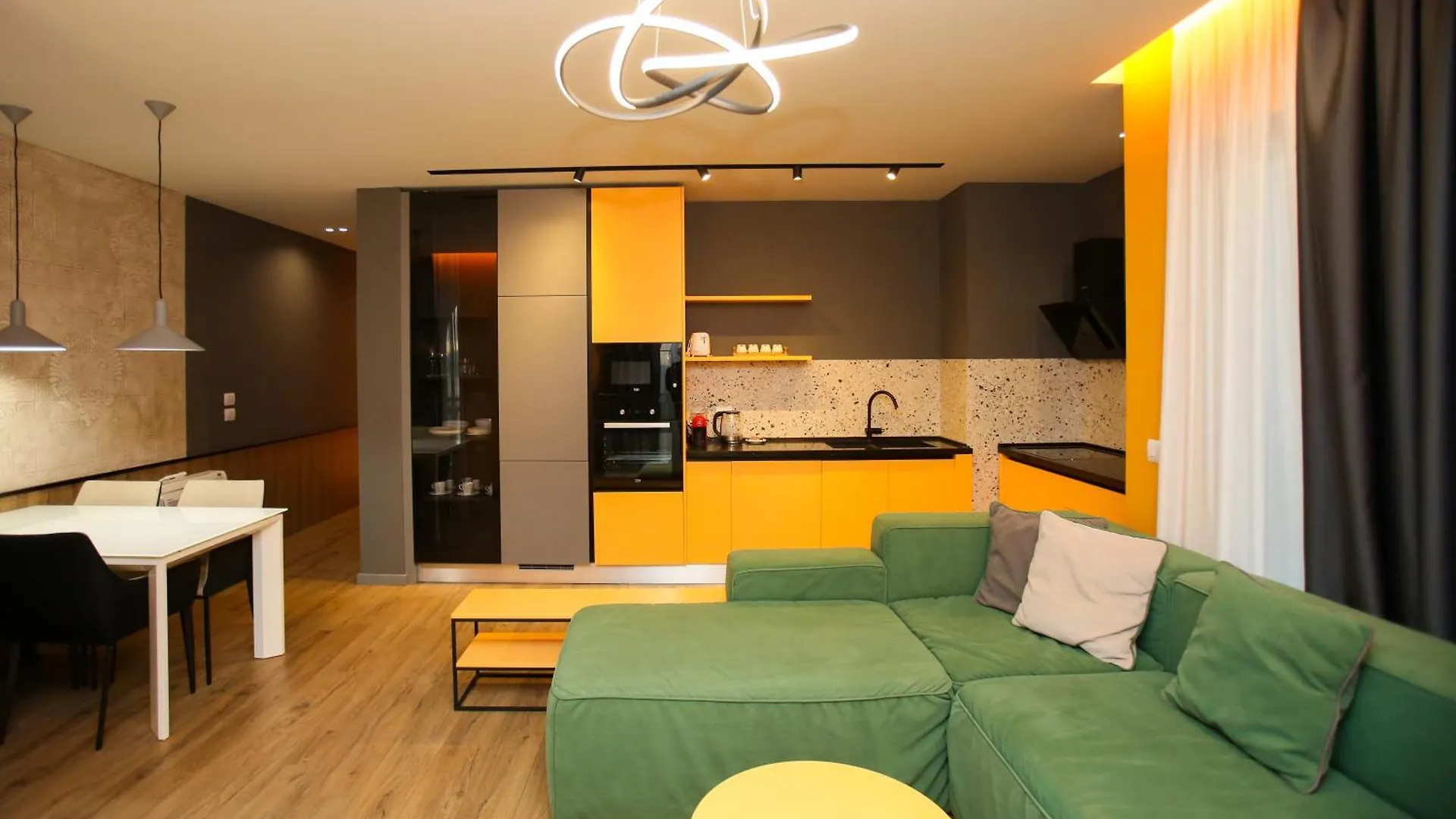 Imperial Visar Apartment Yellow Vlorë