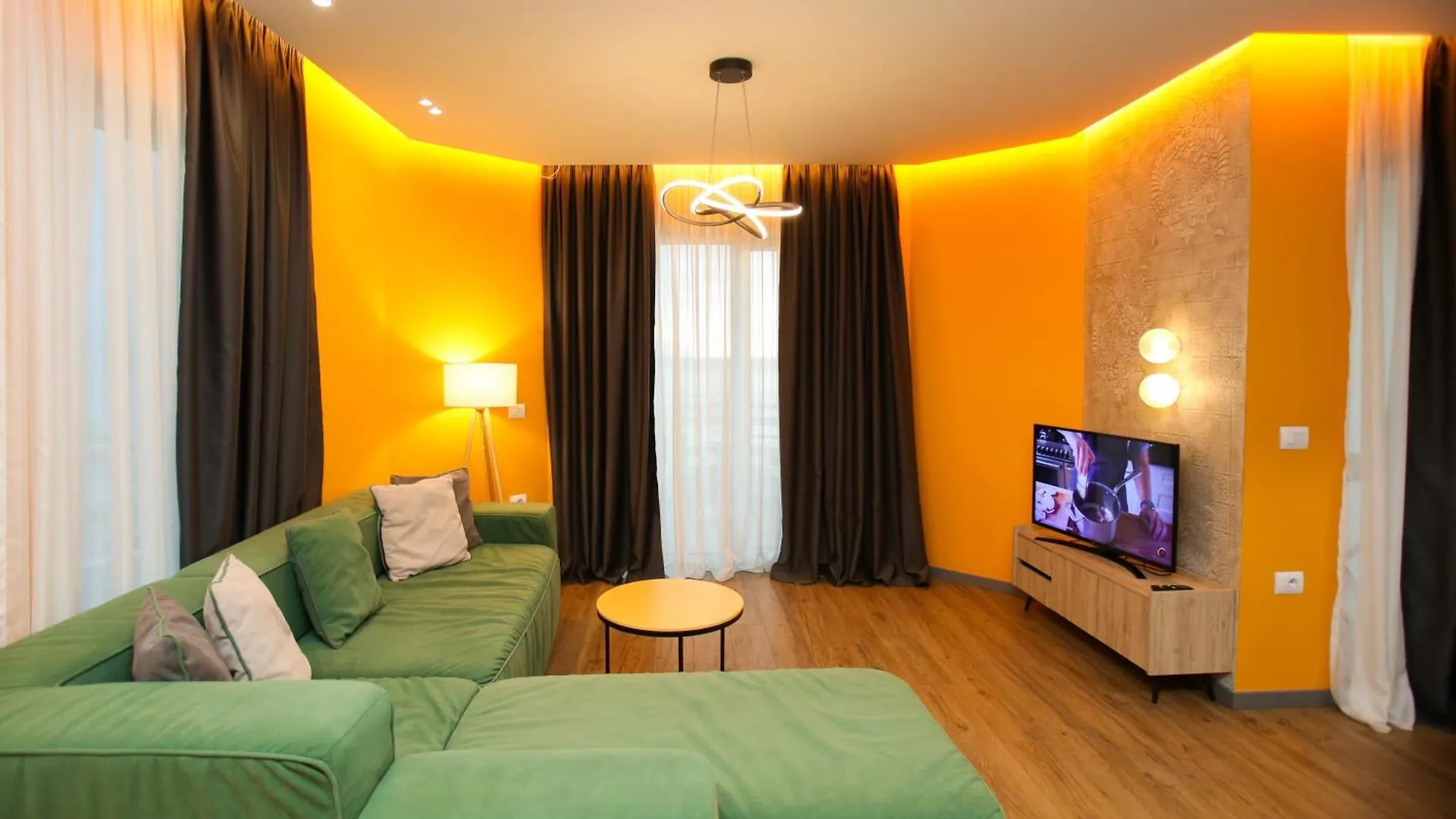 Imperial Visar Apartment Yellow Vlorë 알바니아
