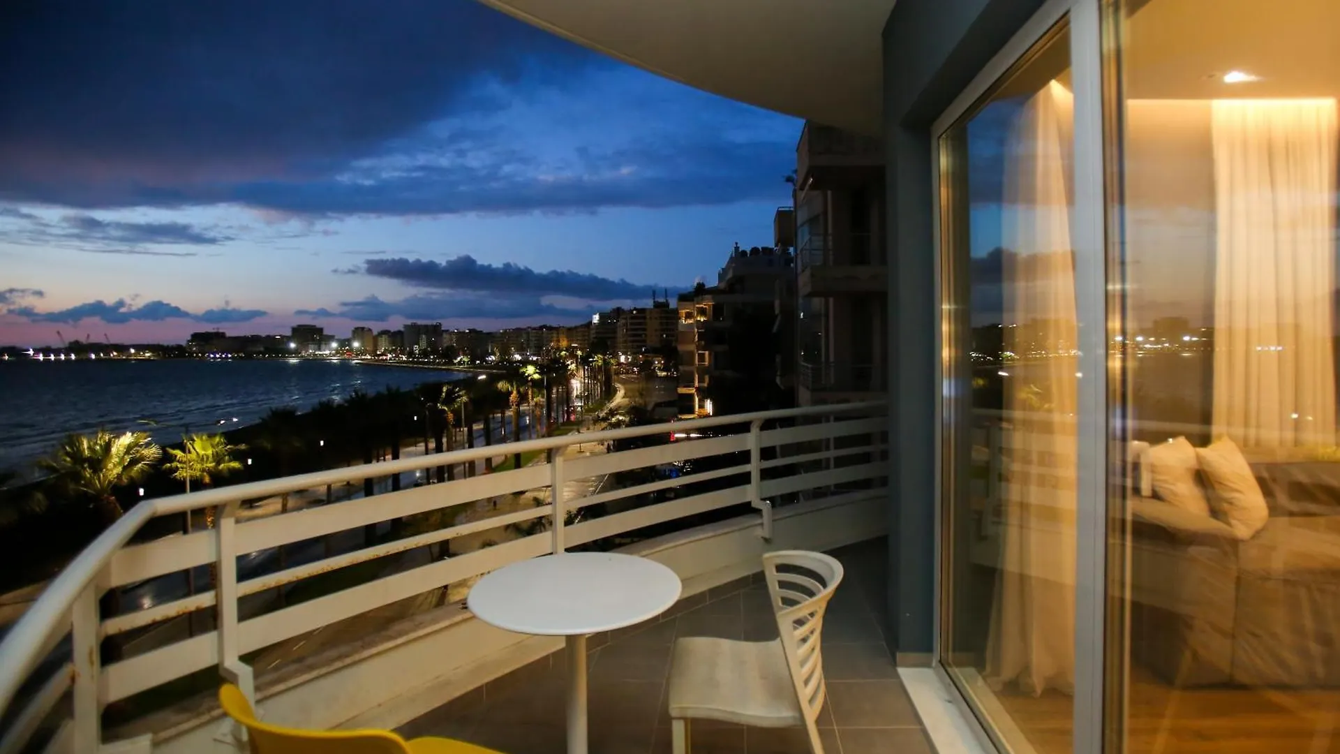Imperial Visar Apartment Yellow Vlorë
